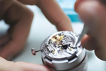 佛山劳力士表走慢了维修价格